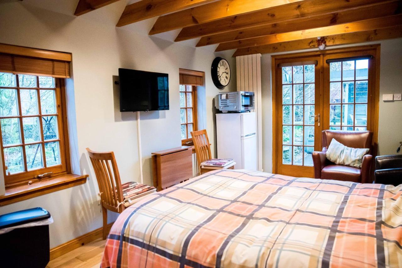 Kirkstyle Hideaway Bed & Breakfast Арброт Екстериор снимка