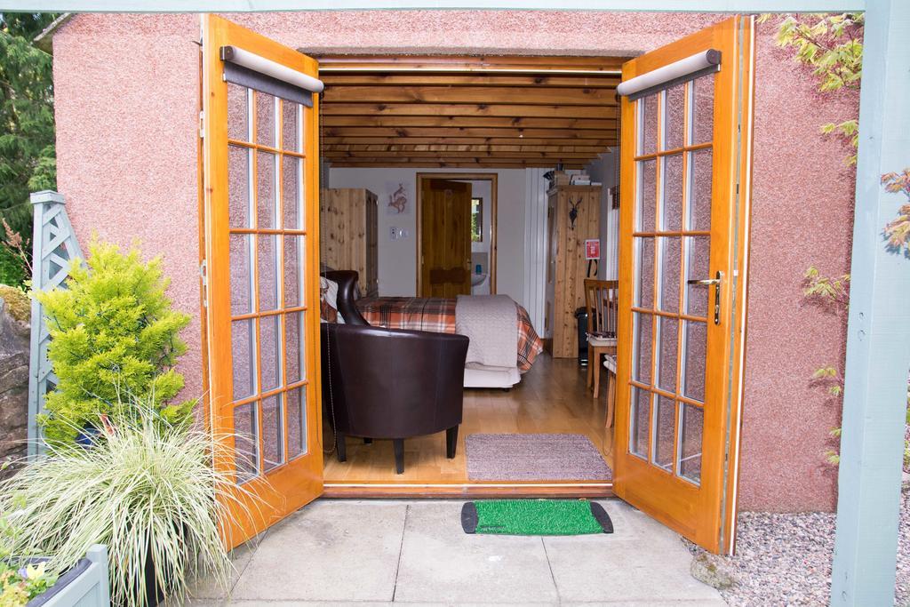 Kirkstyle Hideaway Bed & Breakfast Арброт Екстериор снимка